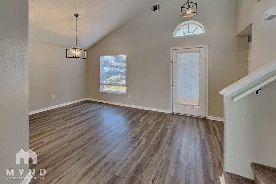 Building Photo - 8655 Wellington Loop