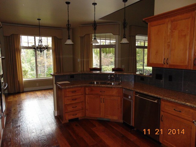 Building Photo - Immaculate Home In Saddle Ridge