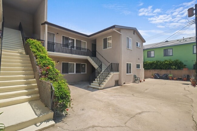 Building Photo - 3653 Overland Avenue,