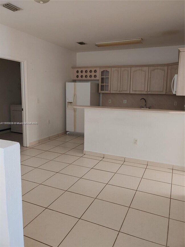 Building Photo - 7510 NW 175th St