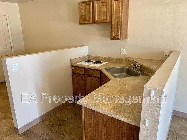 Building Photo - 502 US Route 66