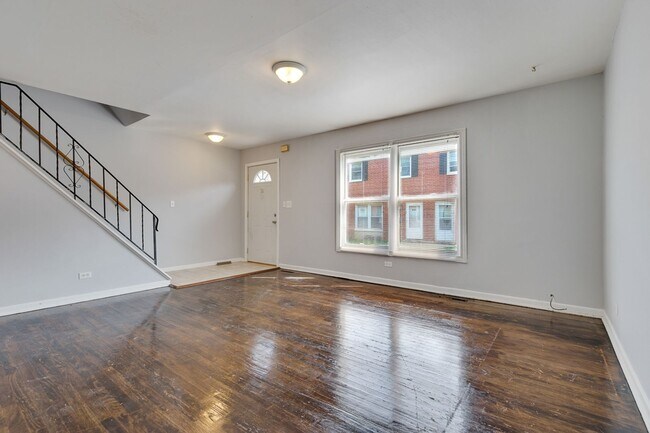 Building Photo - 843 McHenry Rd