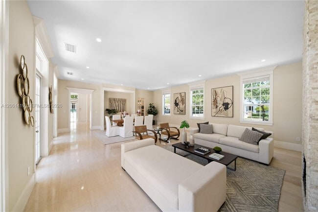 Building Photo - 7745 SW 54th Ave