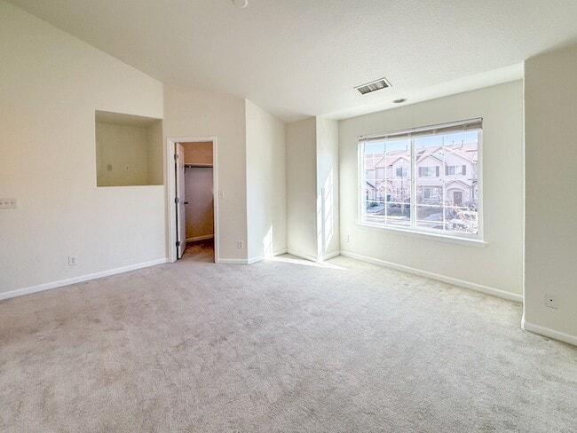 Building Photo - 5731 E 127th Pl