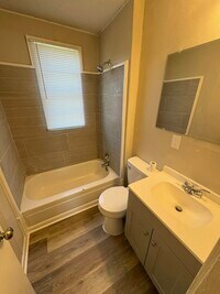 Building Photo - 1116 Ash Ave