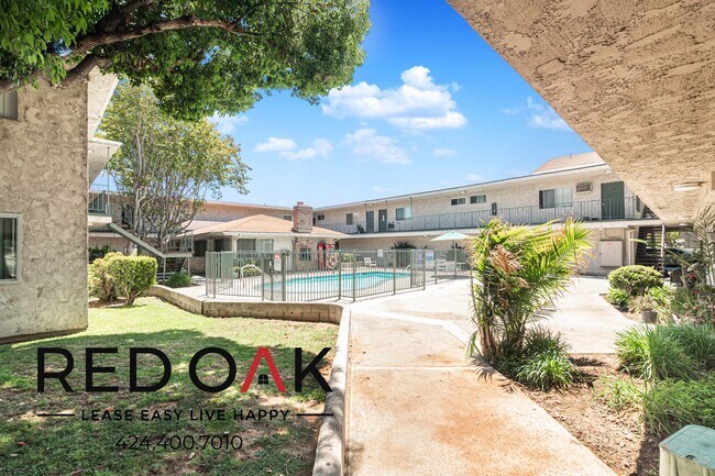 Building Photo - 1930 S Del Mar Ave