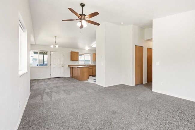 Building Photo - 3442 W Lilac Ct
