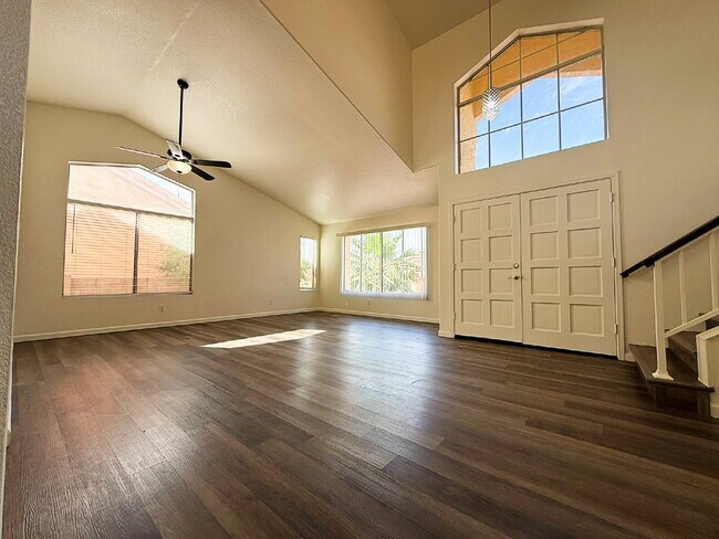 Building Photo - Spacious Garden Lakes Beauty – Vaulted Ceilings, 3-Car Garage & Stunning Upgrades!