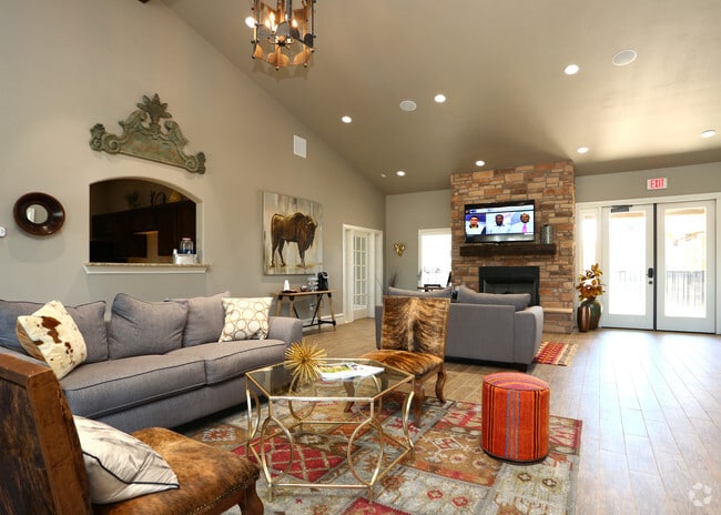 Interior Photo - Buffalo Ridge