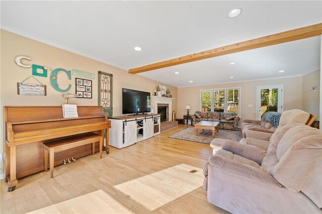 Building Photo - 210 Timber Laurel Ct