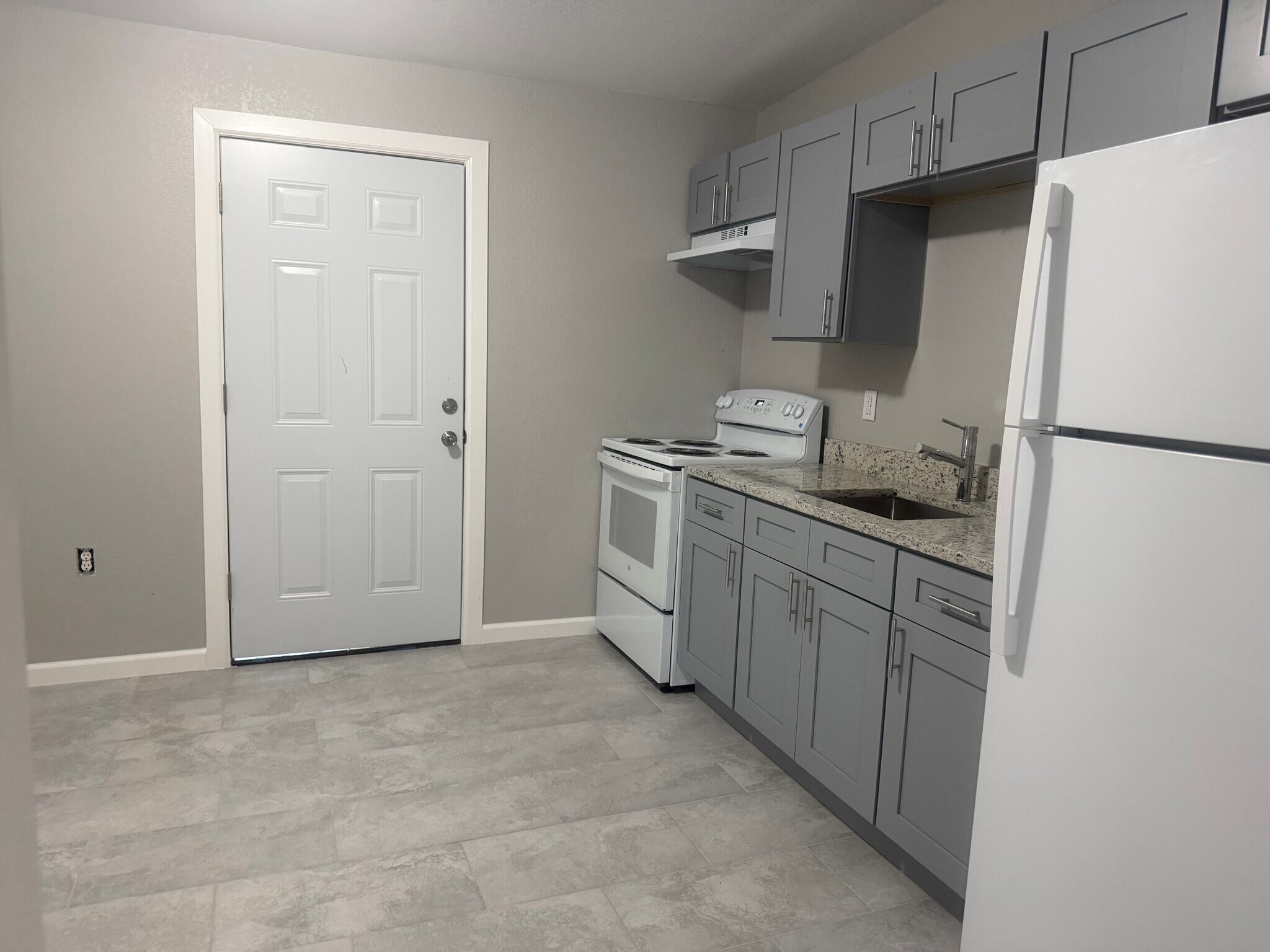 Building Photo - 3040 Fletcher Ave