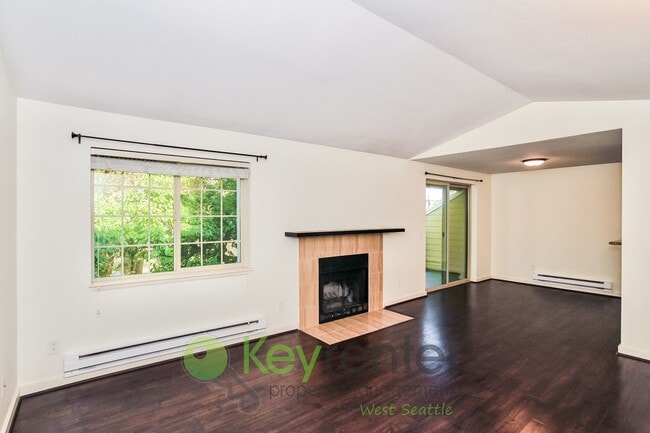 Building Photo - Modern 2-Bedroom Retreat with Balcony in C...