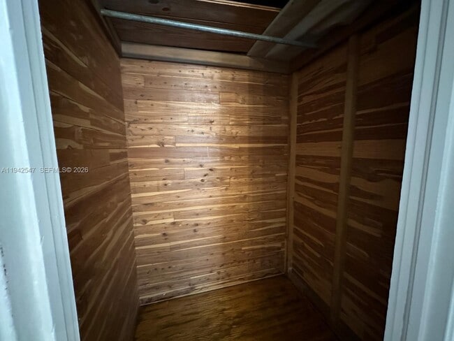 Building Photo - 3050 SW 21st St