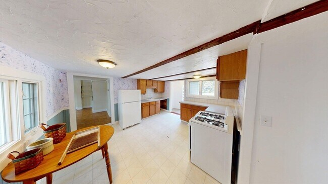 Building Photo - 286 Andover Rd