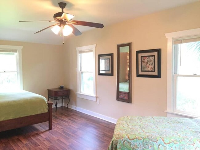 Building Photo - 2565 Third St