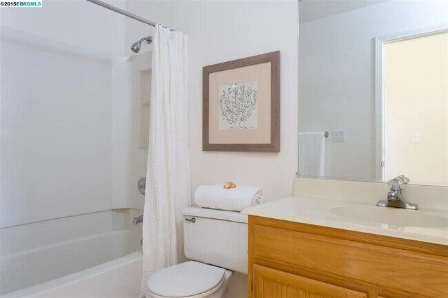 Building Photo - 20400 Summercrest Dr