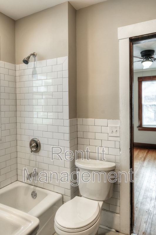 Building Photo - 1220 S 55th St