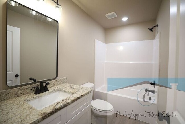 Building Photo - Beautiful new construction 3 bed / 2 bath home - Brookland!