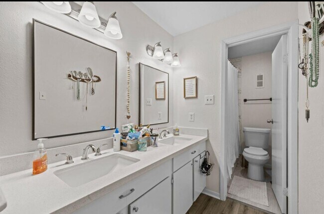 Building Photo - 4001 Nasa Pky