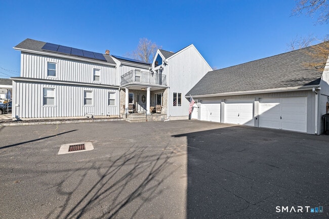 Building Photo - 14 Plymouth Ave