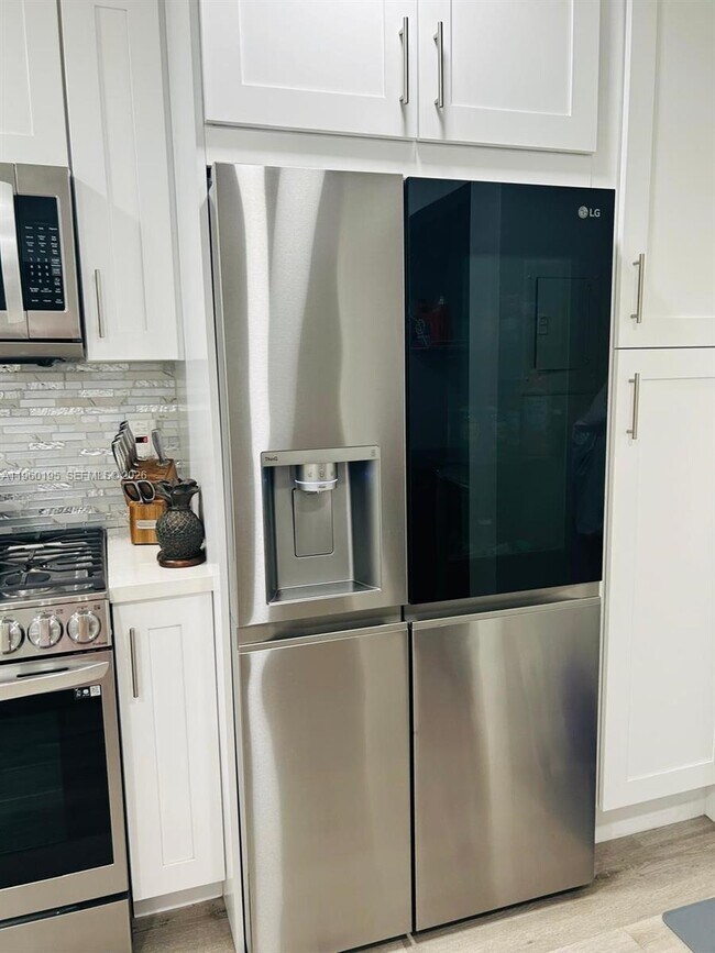 Building Photo - 7039 SW 115th Pl