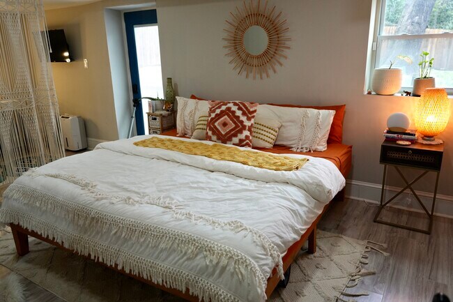 Master bedroom - 1532 Belva Ave