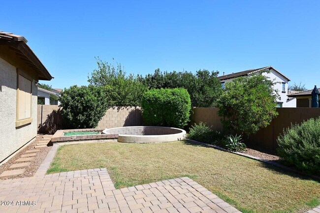 Building Photo - 3841 E Palo Verde St