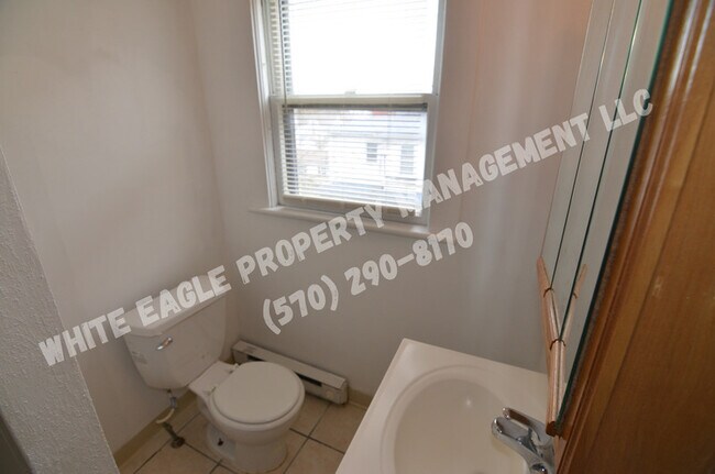 Building Photo - 738 Harrison Ave