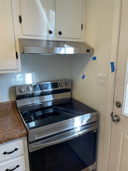 Building Photo - 122 S Shenandoah Ave