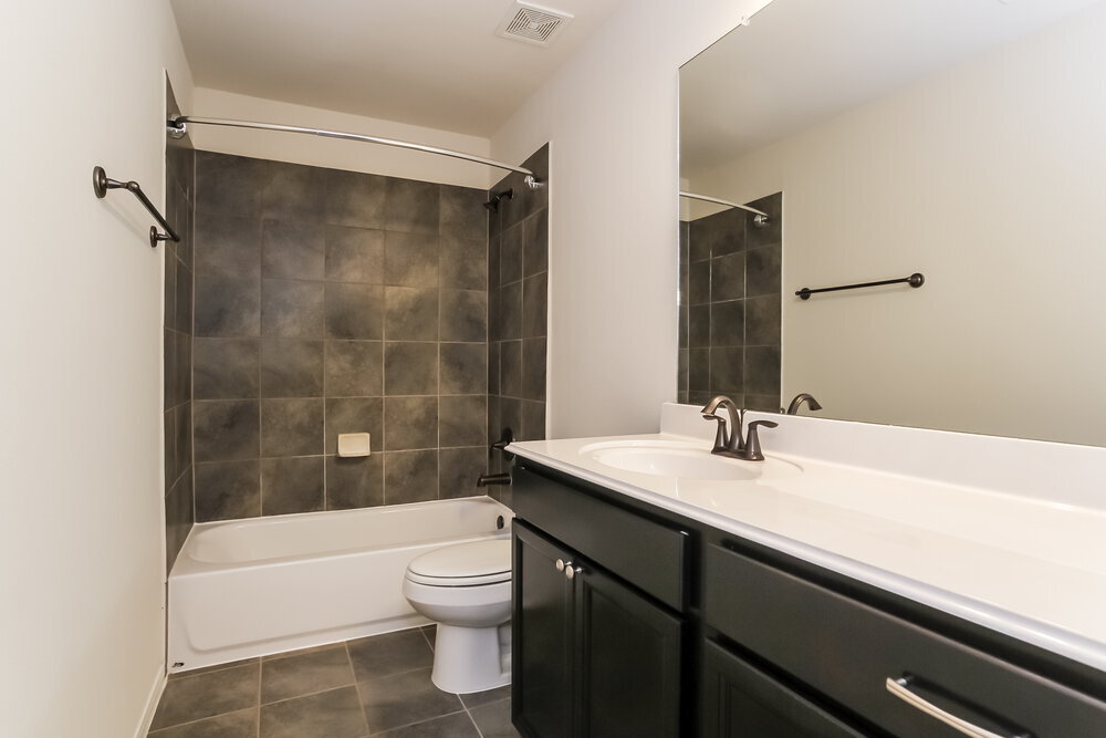 Building Photo - 9222 Chloe Dr
