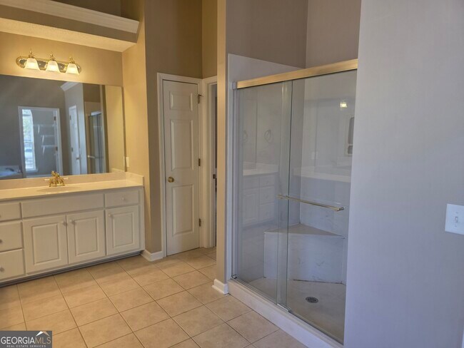 Building Photo - 426 Walthour Dr