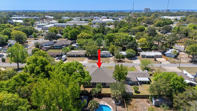 Building Photo - 35 Highland Dr NW