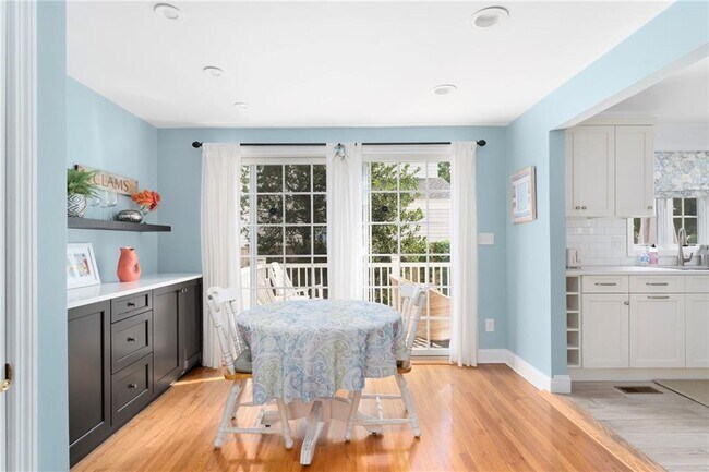 Building Photo - 73 Merton Rd