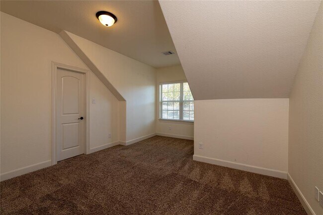 Building Photo - 4855 Bayou St.John
