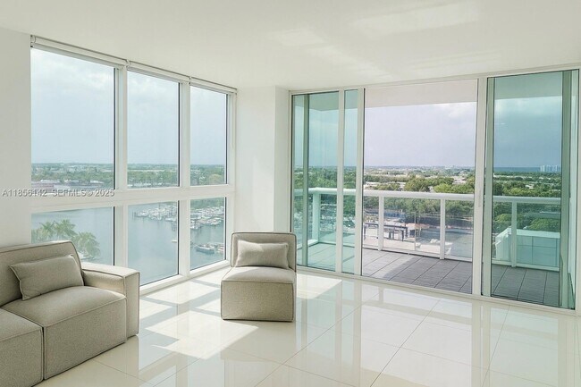 Building Photo - 1861 NW S River Dr