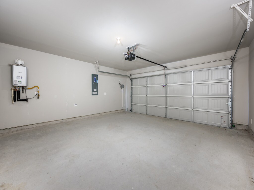 Building Photo - 1609 Cansler Dr
