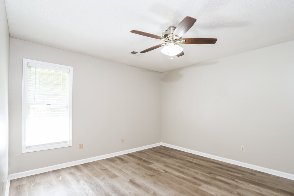 Building Photo - 128 Walnut Ridge Ln