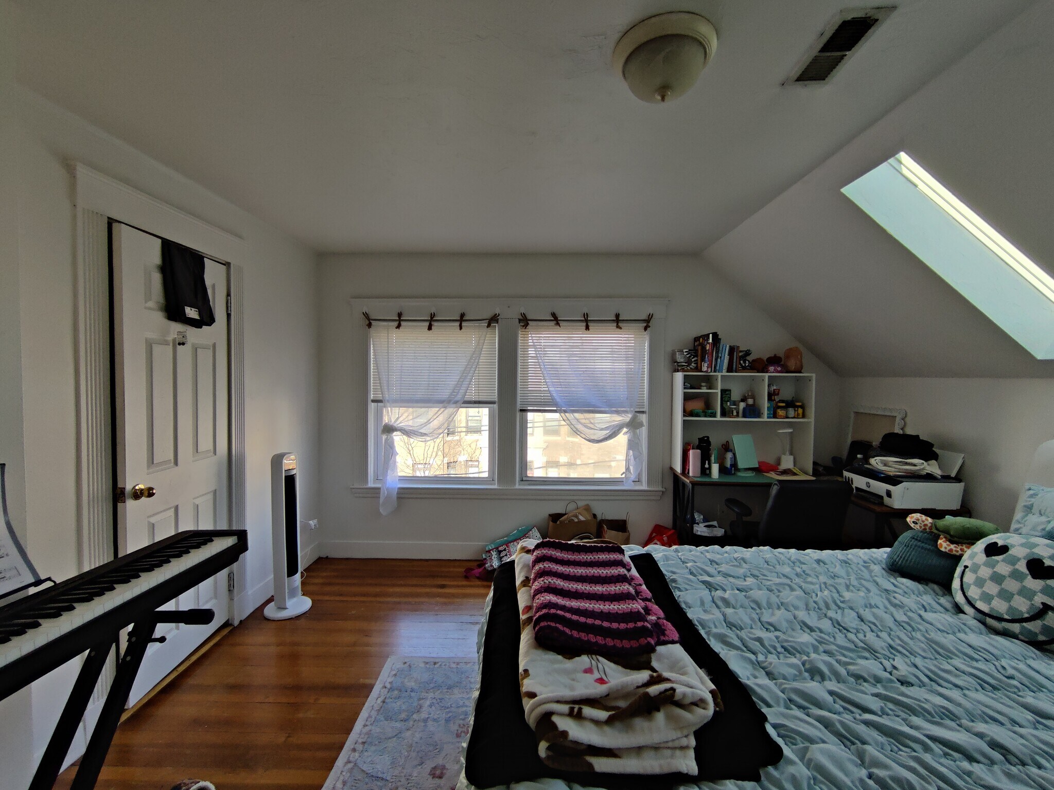 Building Photo - 51 Gardner St