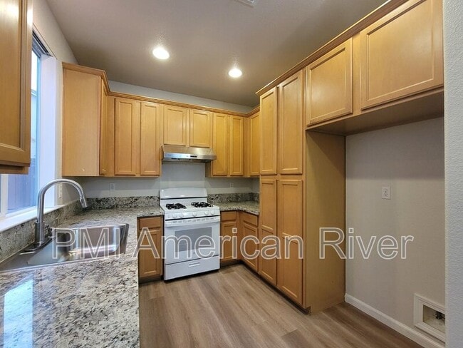 Building Photo - 8143 Crystal Walk Cir