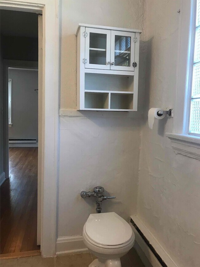 Building Photo - 415-419-423 Probasco Street