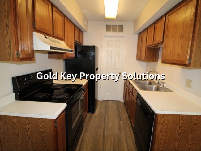 Building Photo - 700 High St