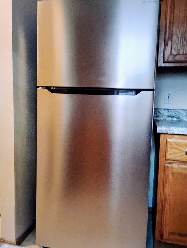 Building Photo - 428 W White Ash St