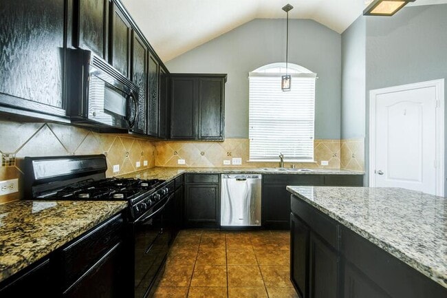 Building Photo - 122 Bright Brook Ln