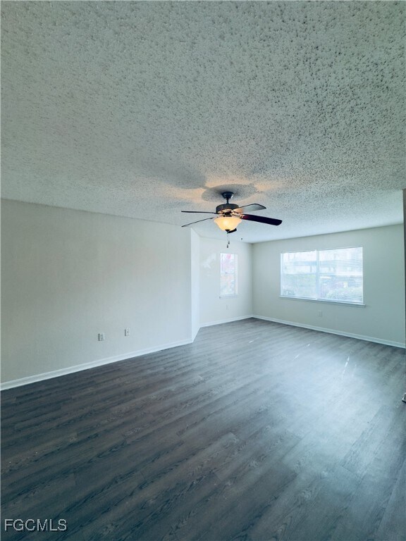Building Photo - 12750 Equestrian Cir