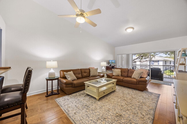 Building Photo - 7050 Barrington Cir
