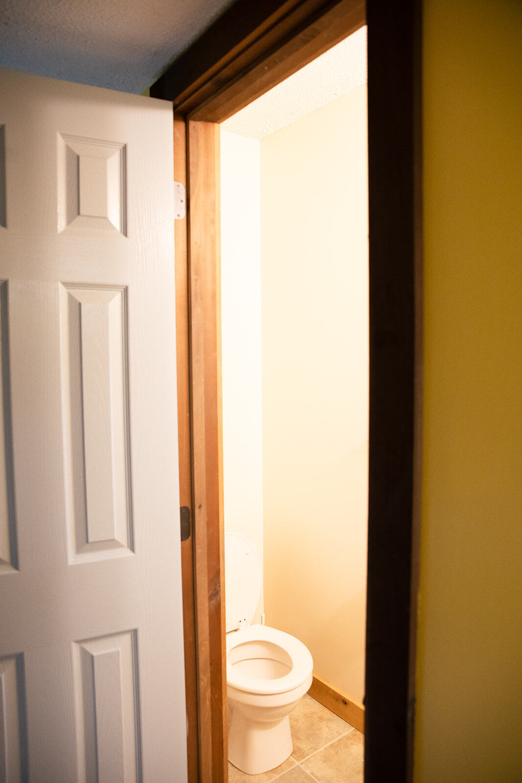 Half bath through kitchen is perfect for guests. - 16 Townview Dr