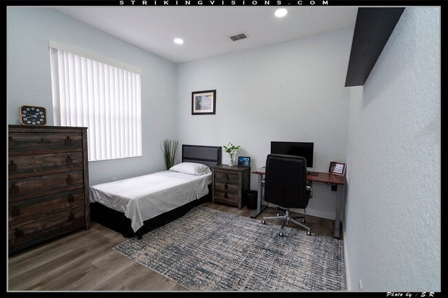 Building Photo - 3704 Cypress Meadows Rd