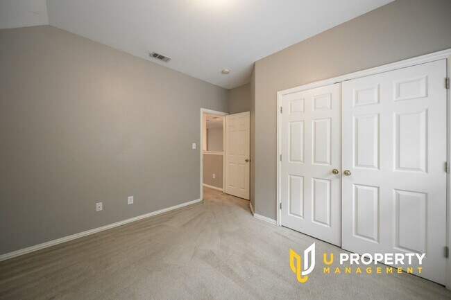 Building Photo - Location! Location! Two bedrooms downstair...