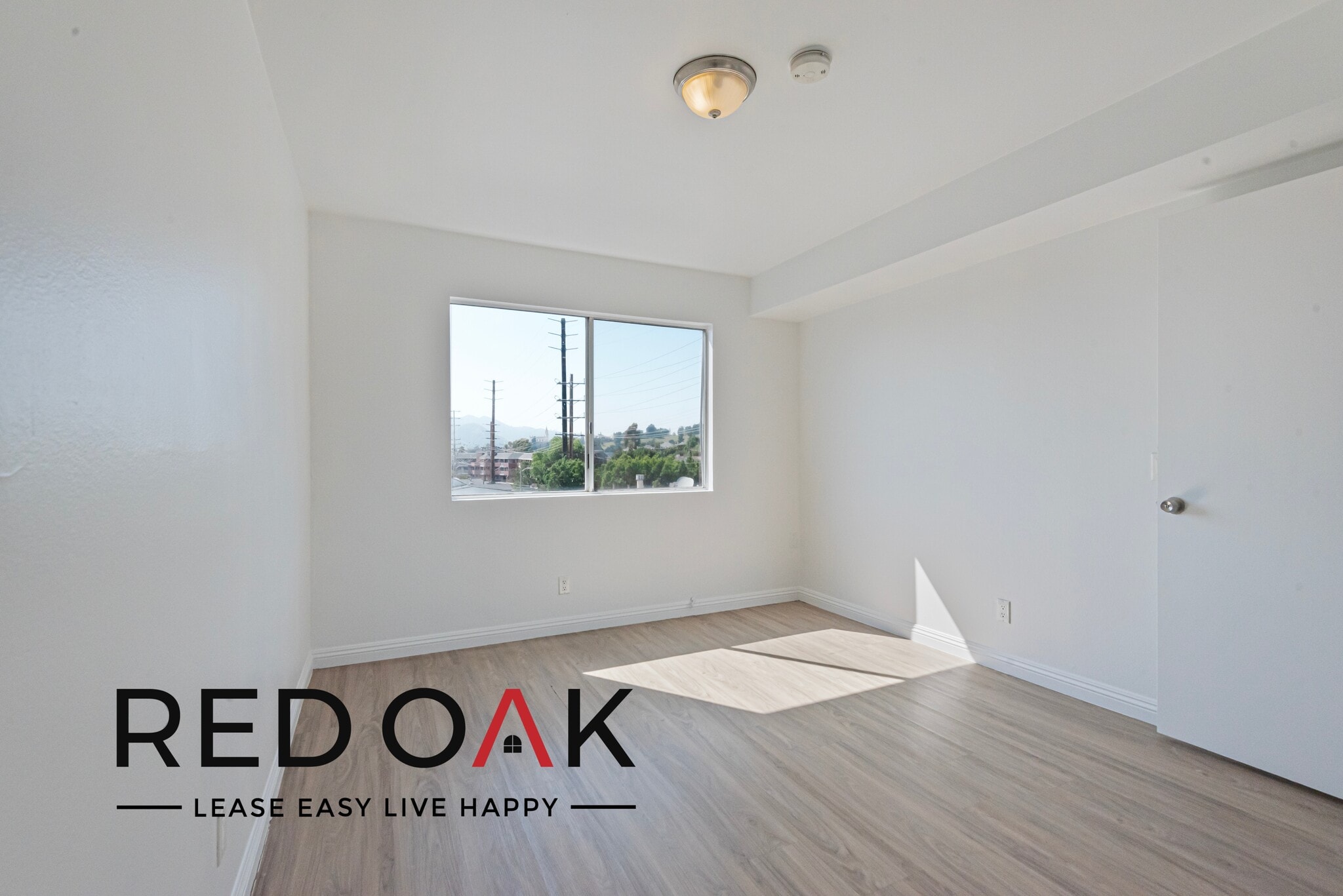 Building Photo - 3540 Fletcher Dr