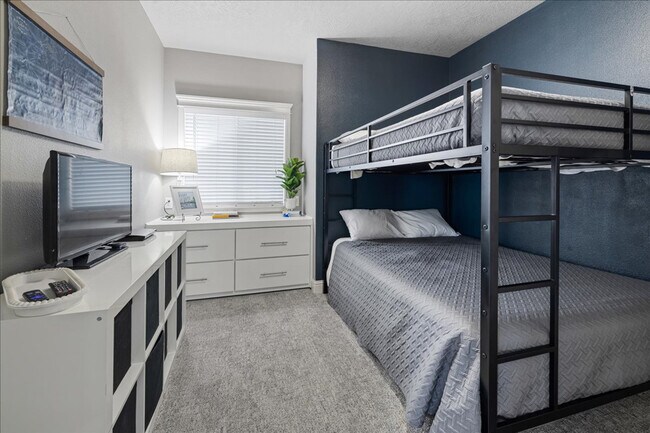 Building Photo - 2279 S Bear Claw Way